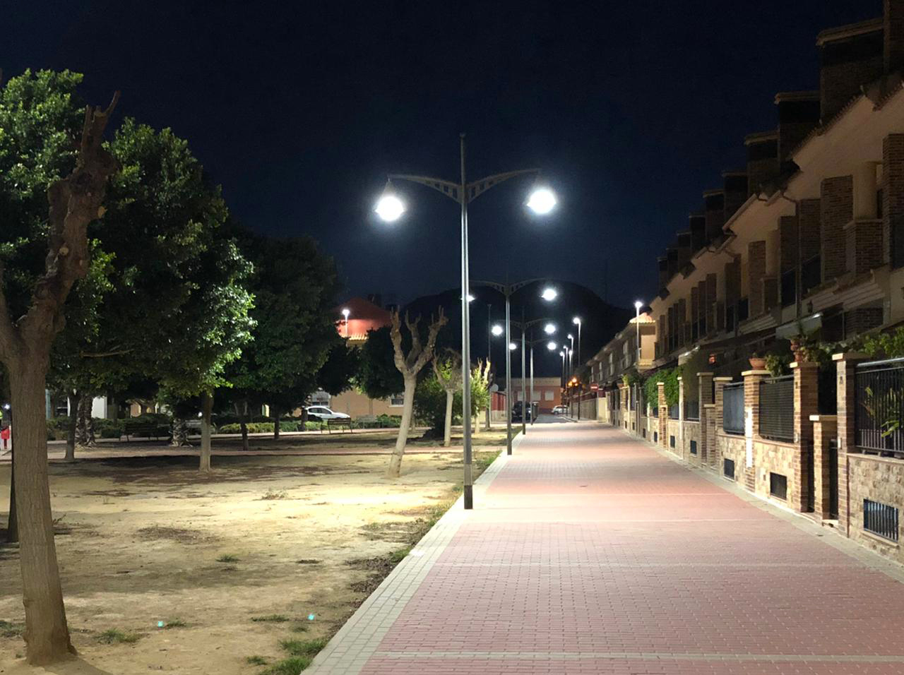 Iluminación led en urbanización de Santomera